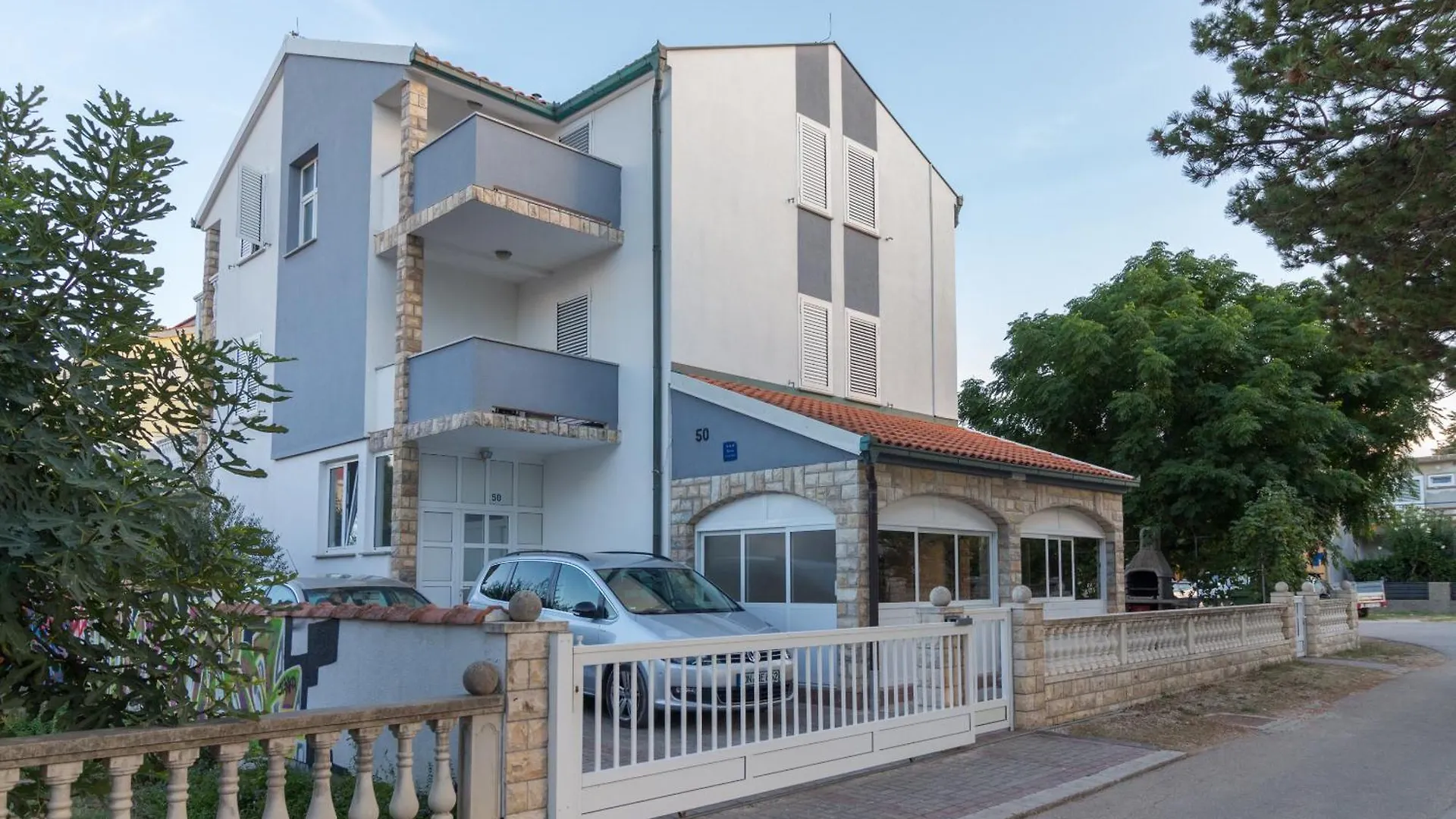 Apartments Sunset Near The Sandy Beach - By Ta Leut Agency Privlaka